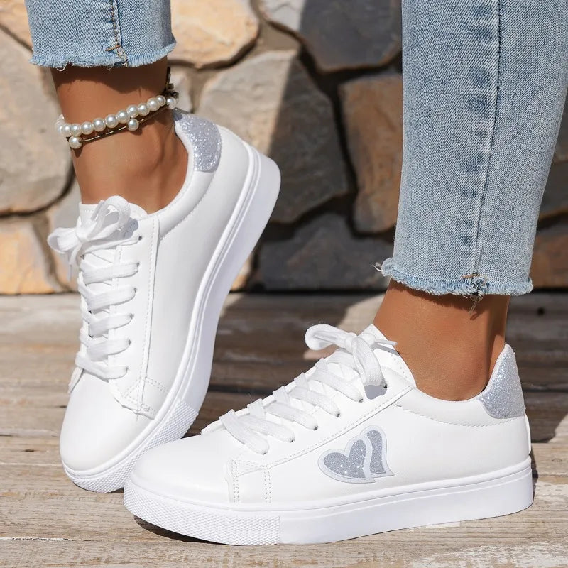 chaussures tendance pour femme de couleur blanche