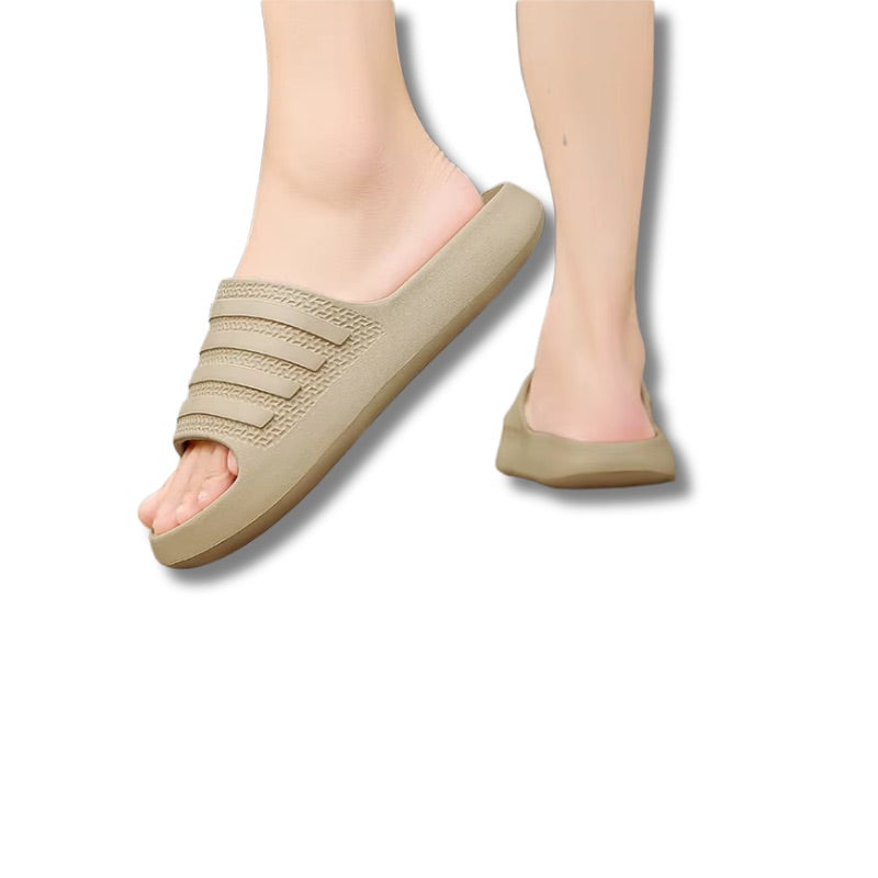 claquette beige homme