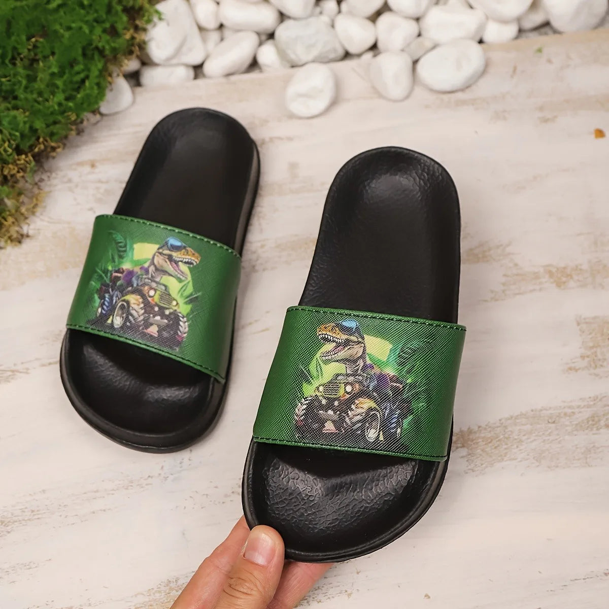 claquettes imprimé dinosaure