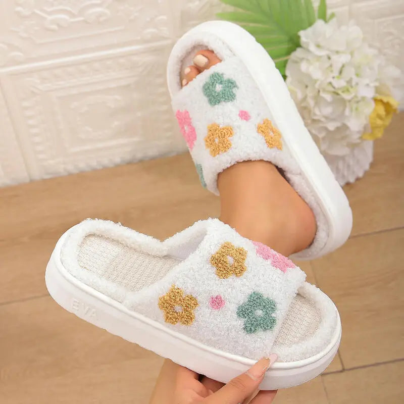 Gros plan sur les fleurs cousues main – finition artisanale