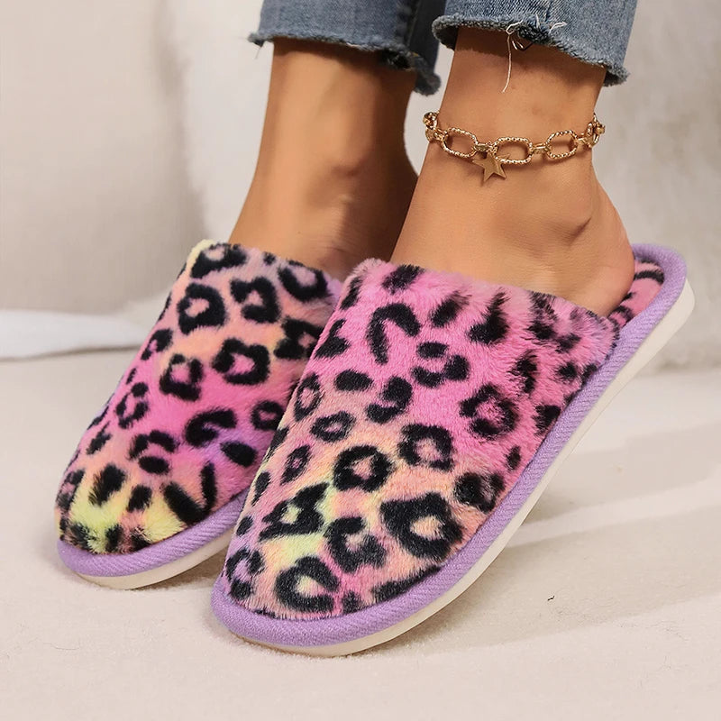 Pantoufle leopard femme