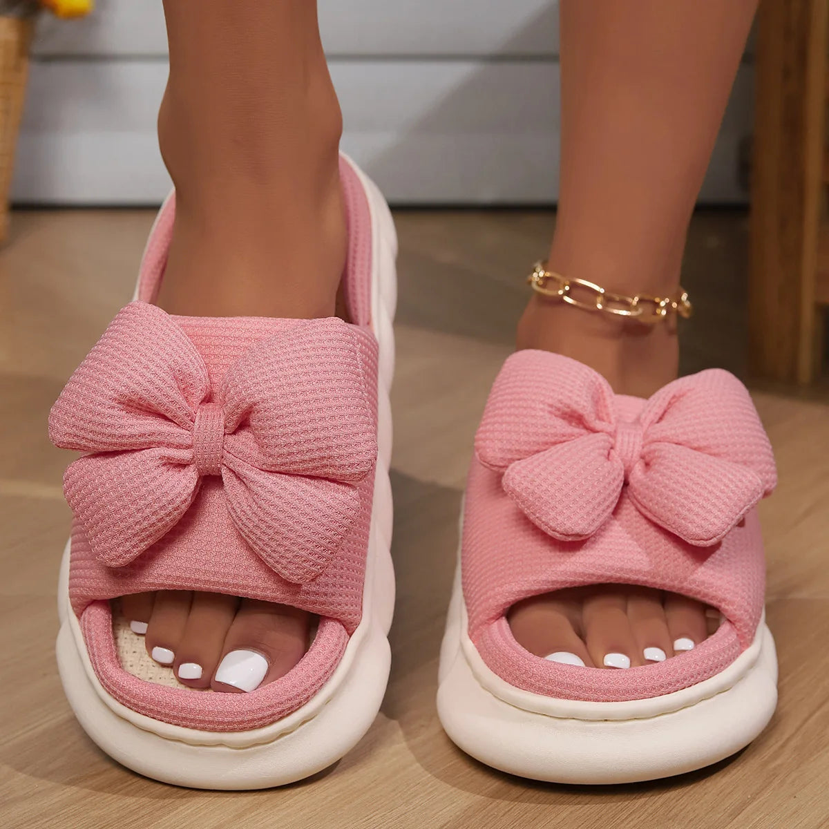 claquettes-confort-femme-rose-noeud-papillon