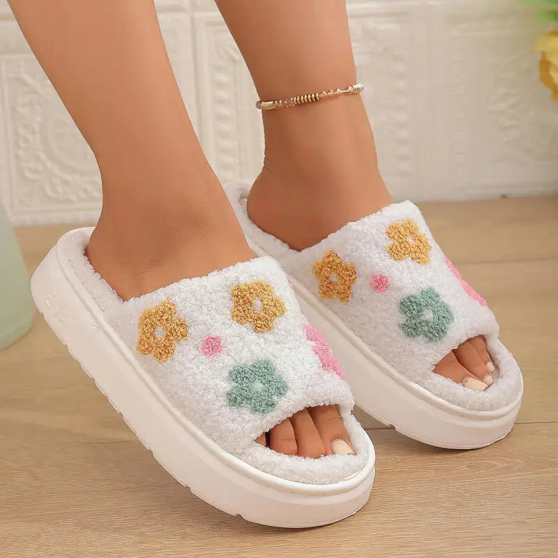 claquette a fleurs femme