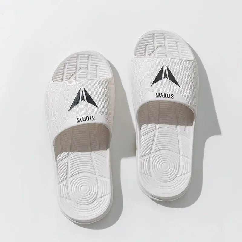 claquettes homme blanche