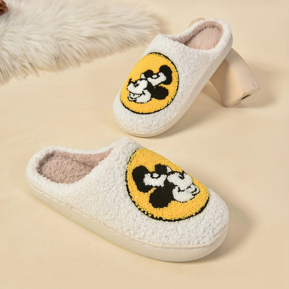 pantoufle mickey
