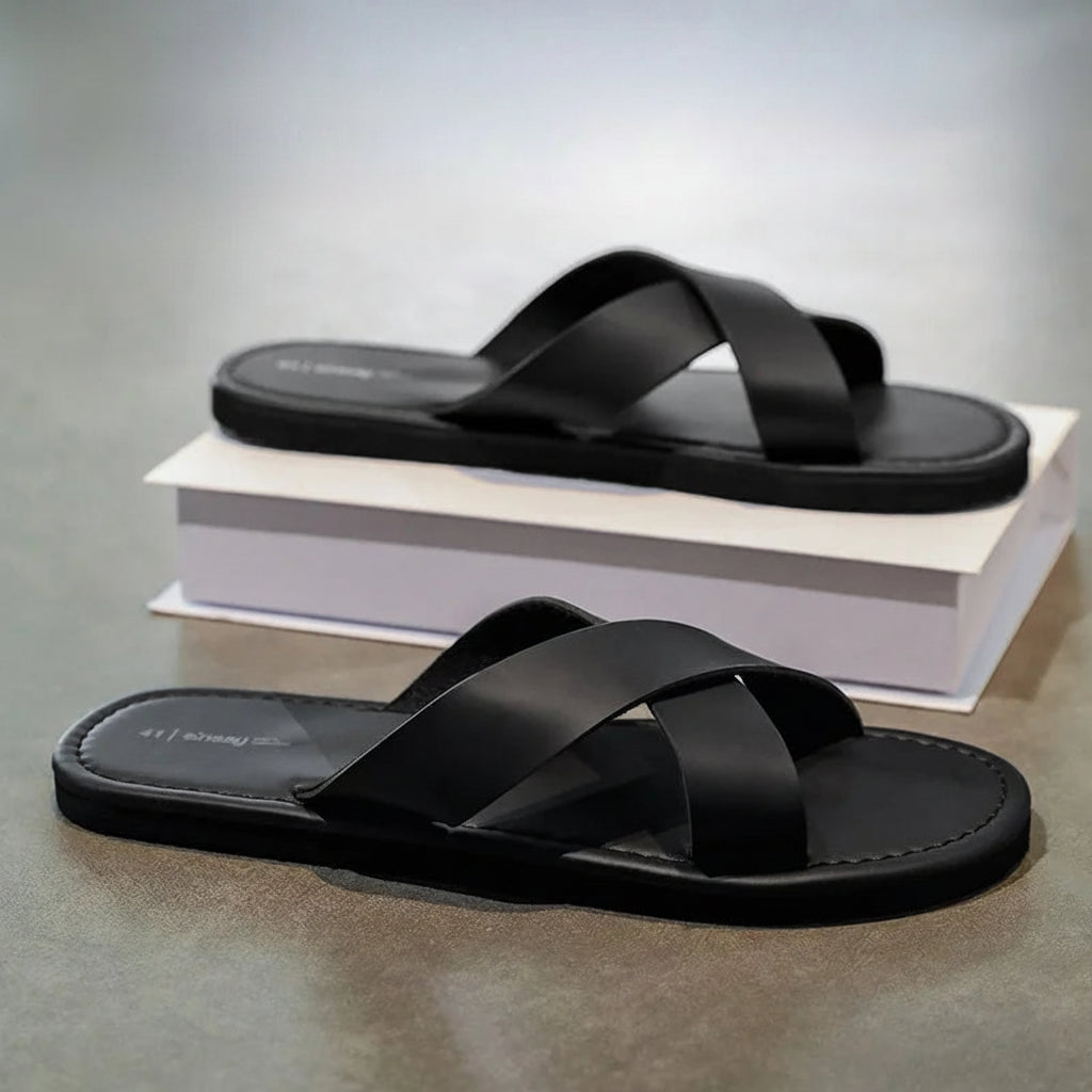 sandales a bride croisées en cuir noir