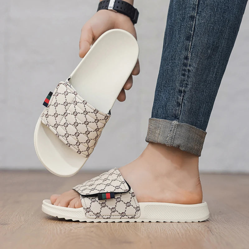 Détail de la semelle antidérapante des sandales homme grandes tailles en EVA