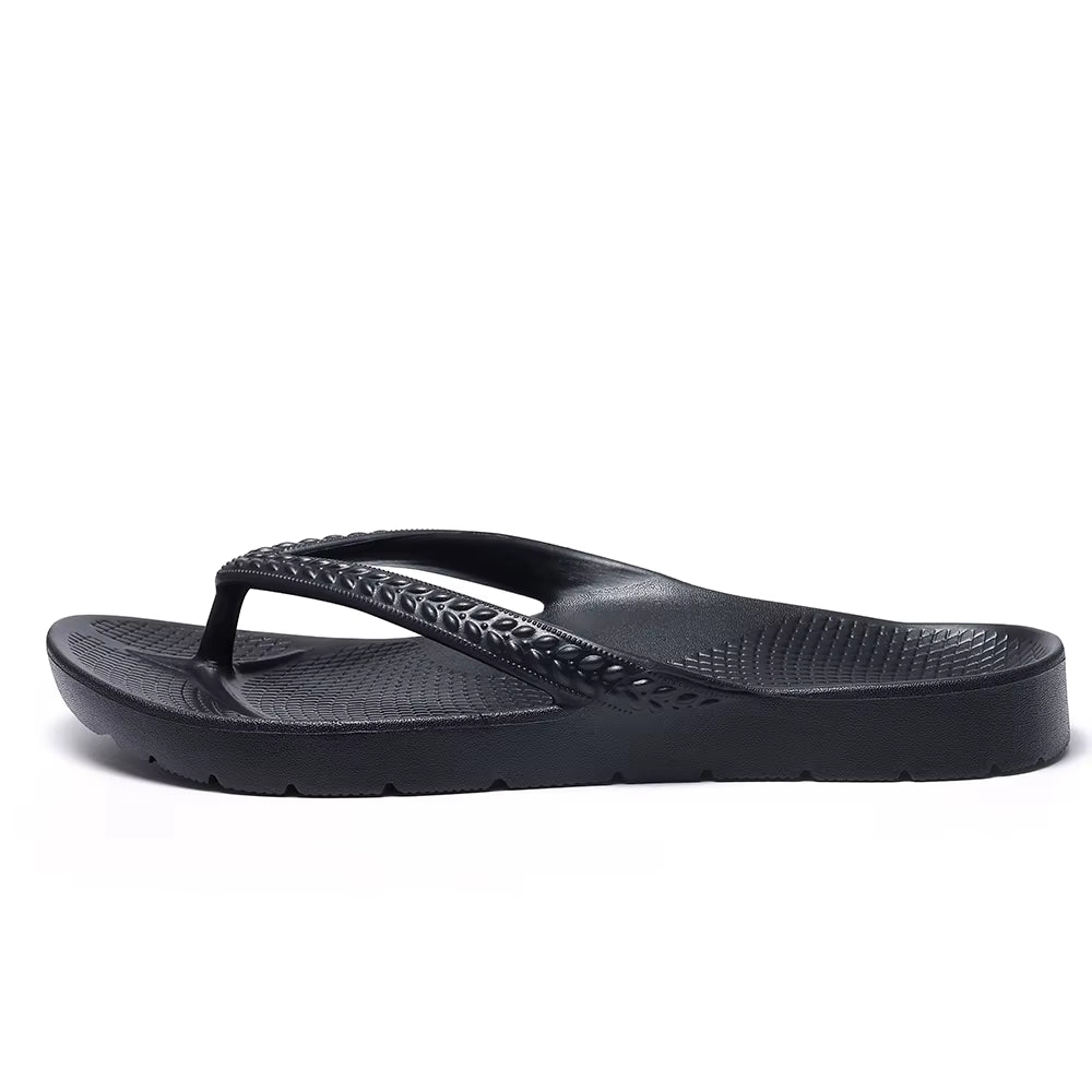 Tong femme confort coloris noir – semelle mémoire de forme, antidérapante